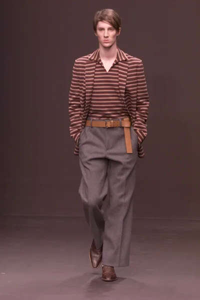 Look 37